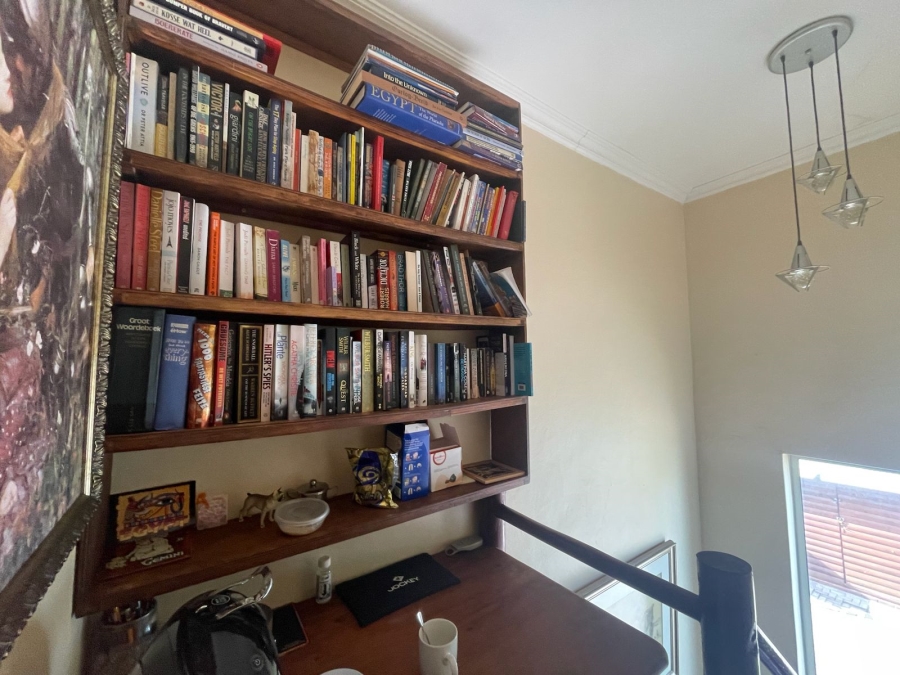 To Let 3 Bedroom Property for Rent in Country Club Western Cape